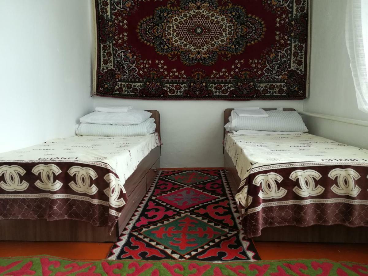 Horseback Holiday At Kyzart Village Dzhangyaryk Exterior foto